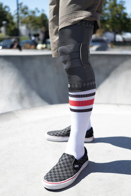 Old Bones Hinged Compression Knee Sleeve
